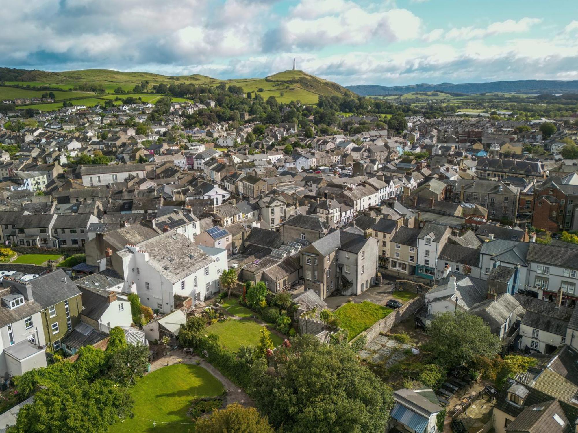 Lonsdale House Boutique Apartments Ulverston Exteriör bild